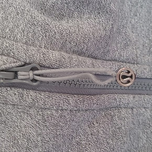 Lululemon Scuba Full-Zip Hoodie - Picture 3 of 8
